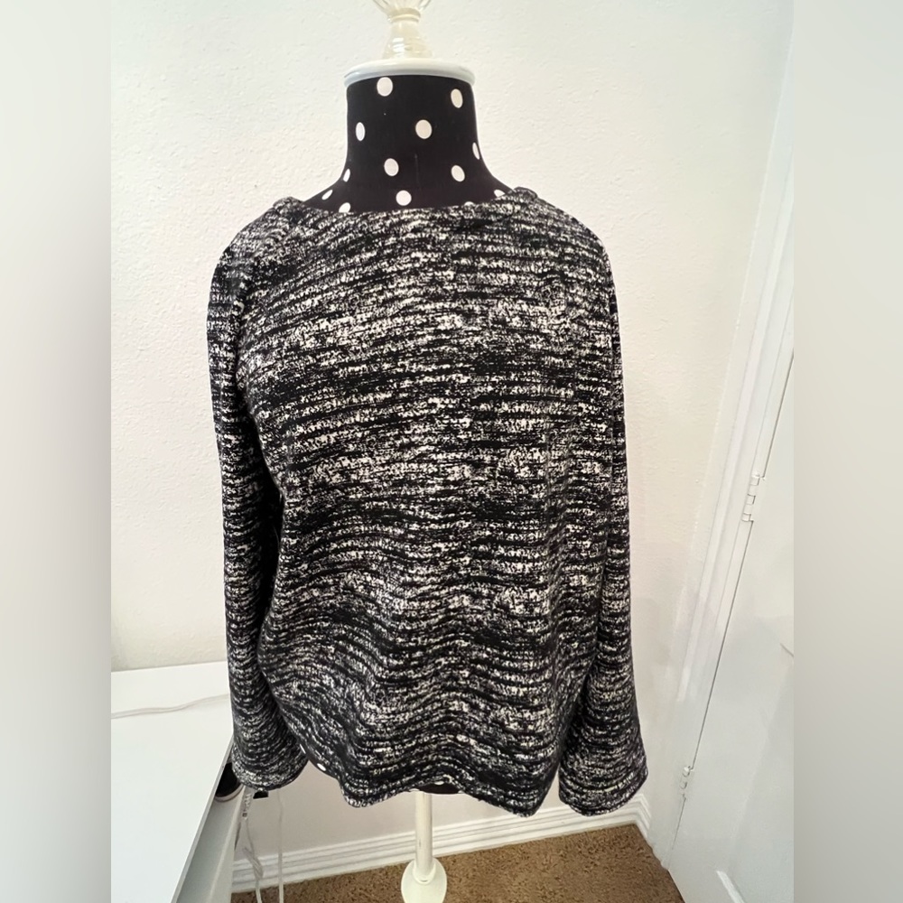 Banana Republic Sweater grey. Size medium